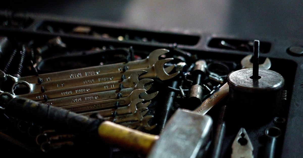 locksmith tools keys — Quick Call Locksmith