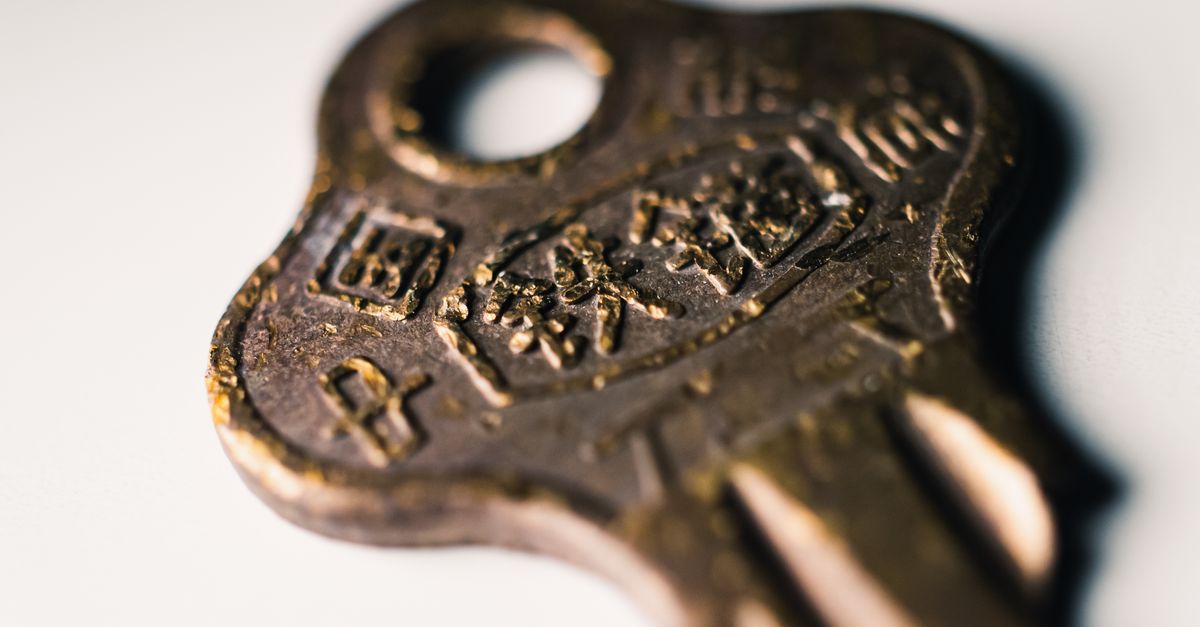Why a Kiosk Can't Replace a Professional House Lockout Service — Quick Call Locksmith